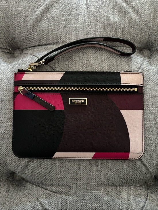 kate spade Handbags - Kate Spade Tinie Wristlet